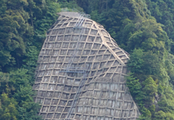 写真：橋梁やのり面